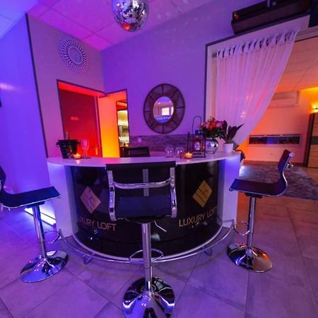 Loft Privatif Avec Jacuzzi Et Sauna Сен-Дизье Экстерьер фото