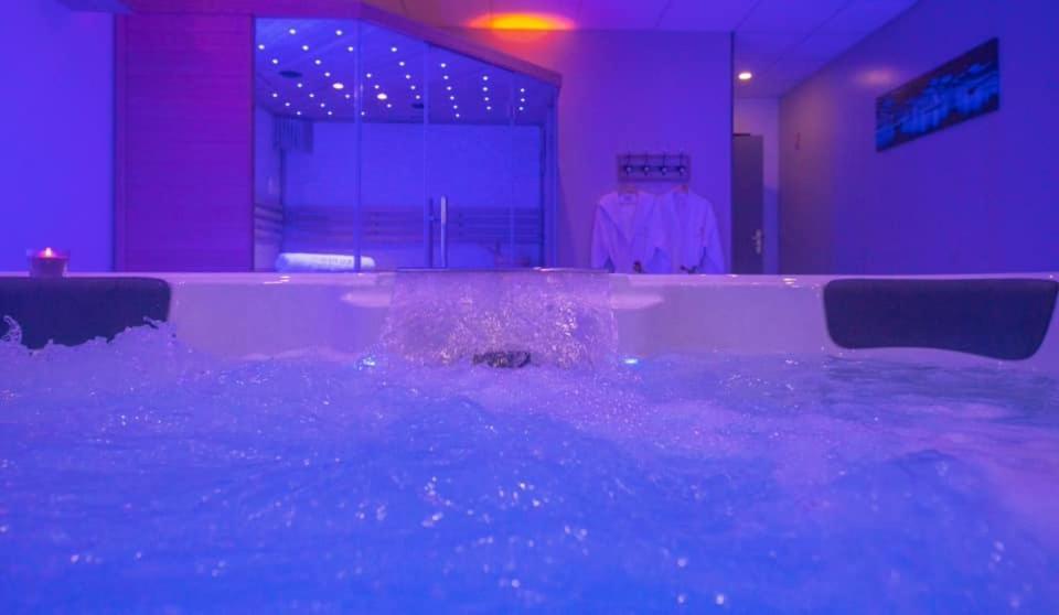 Loft Privatif Avec Jacuzzi Et Sauna Сен-Дизье Экстерьер фото