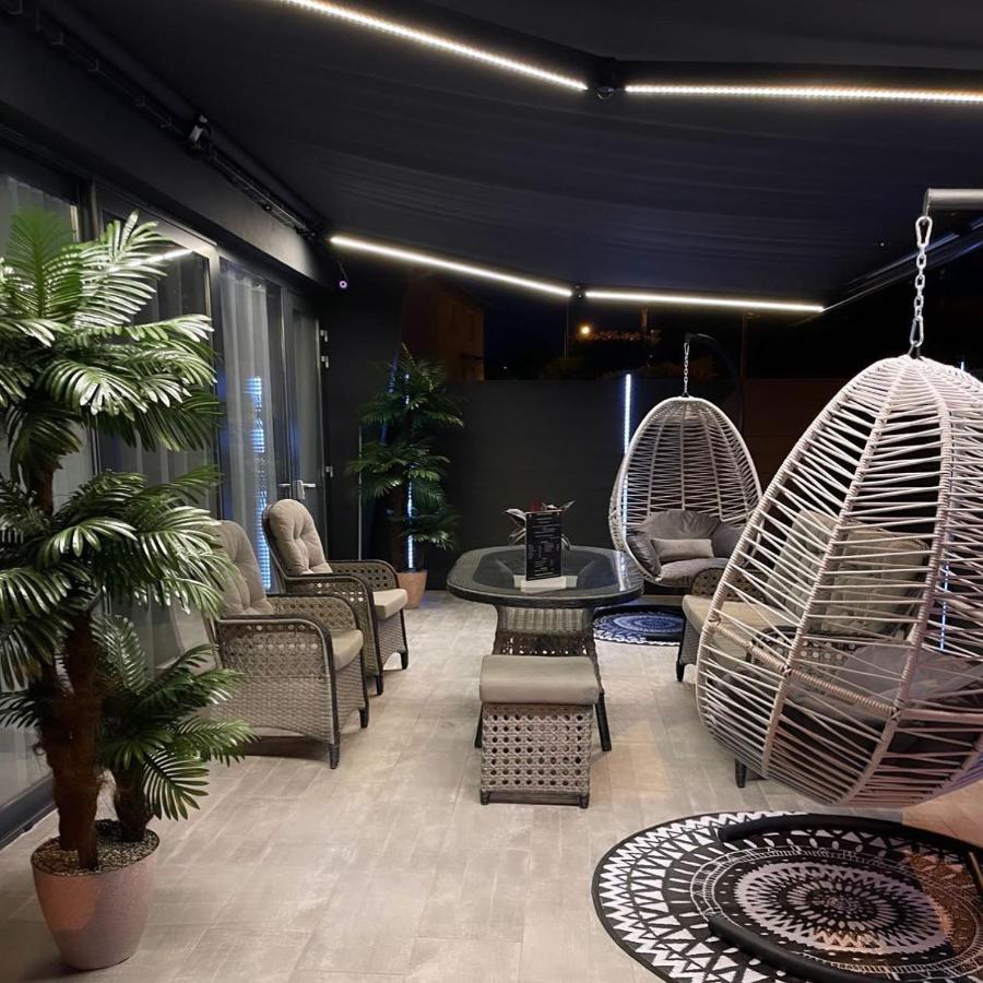Loft Privatif Avec Jacuzzi Et Sauna Сен-Дизье Экстерьер фото